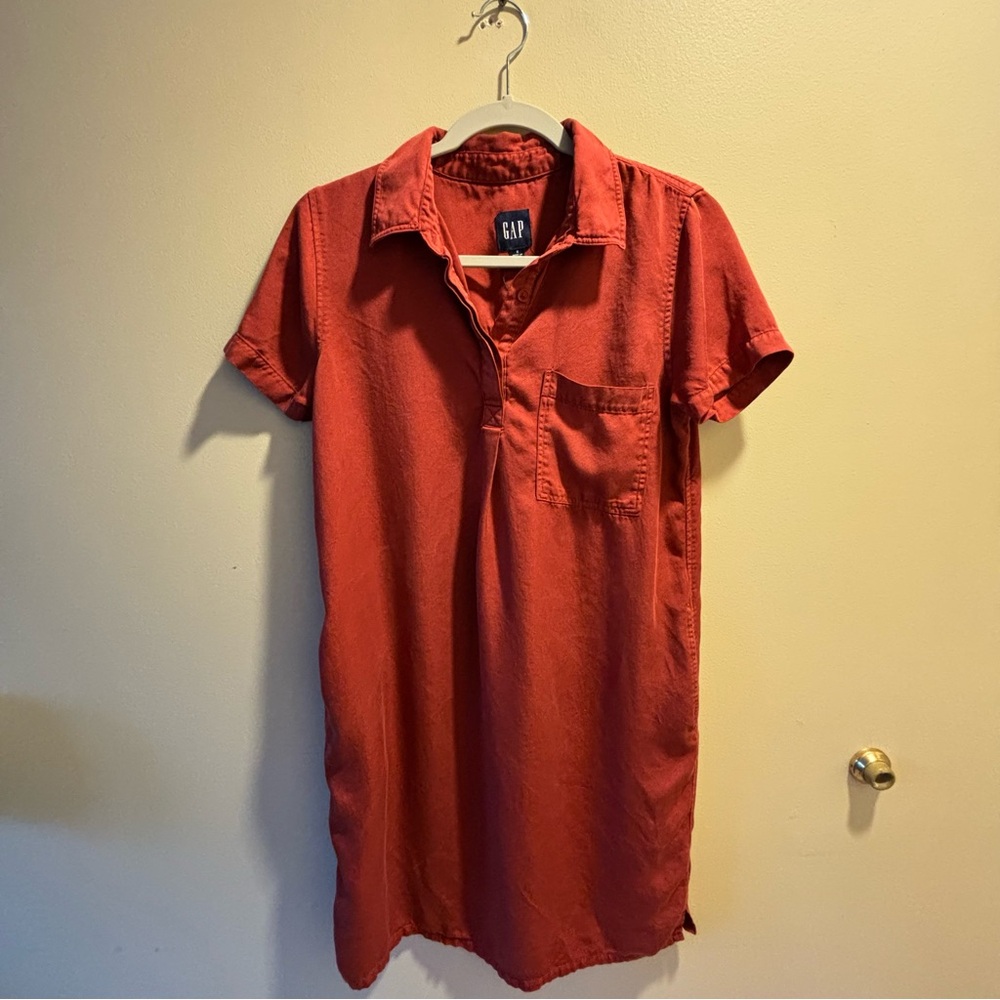 GAP Rust Colored Midi Dress with Relaxed Silhouette Size Small